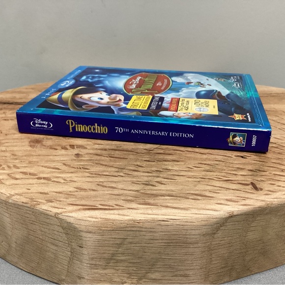 New & Sealed - Blue Ray DVD - Pinocchio - 70th Anniversary - 2 Disco Platinum - Picture 6 of 10